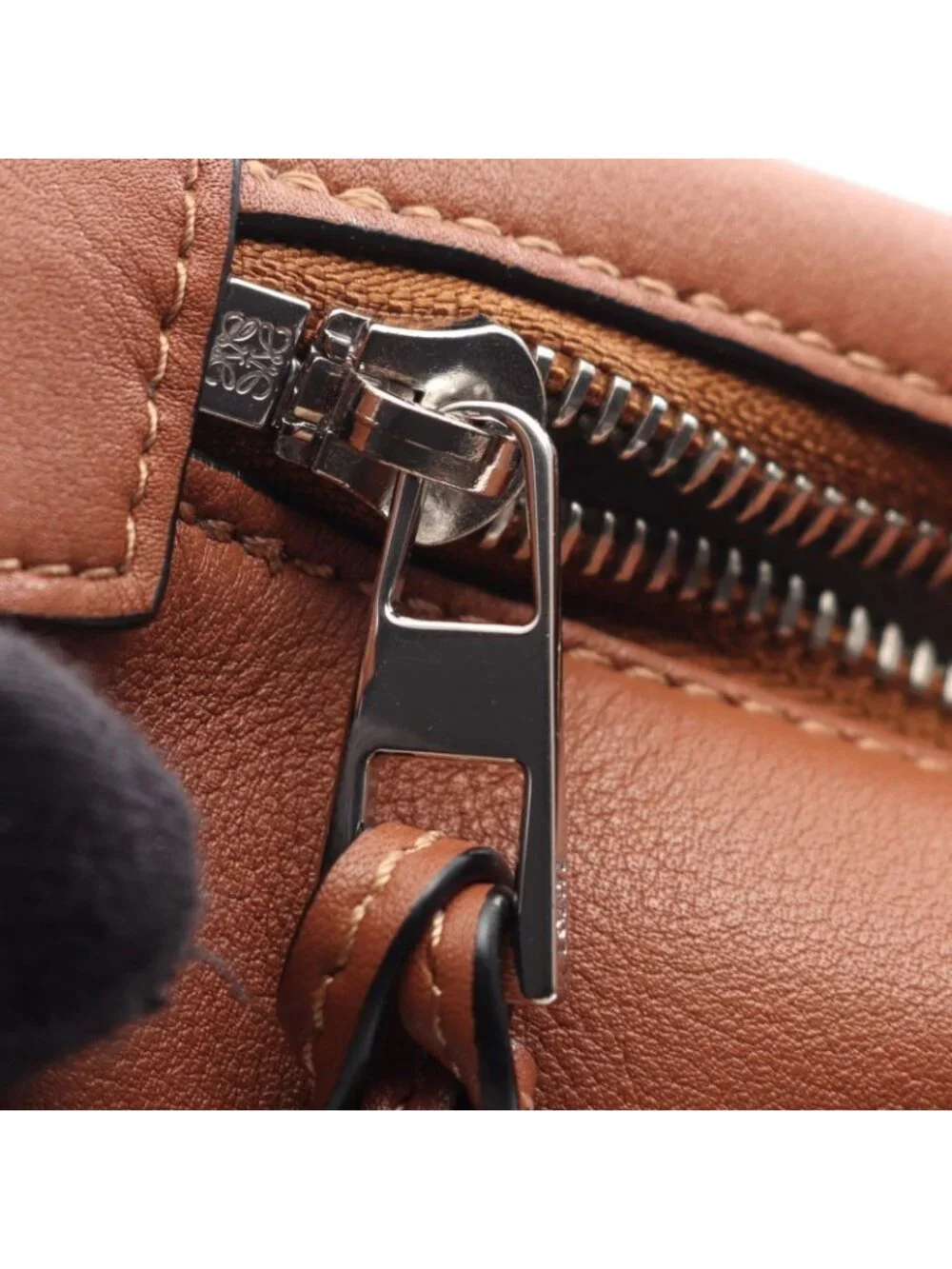 Loewe Shoulder Bag Cubby Small Brown Leather